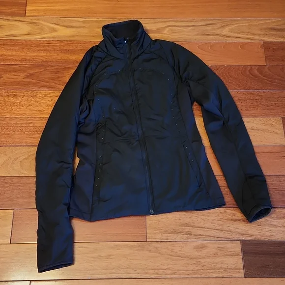 Lululemon jacket - Picture 1 of 3